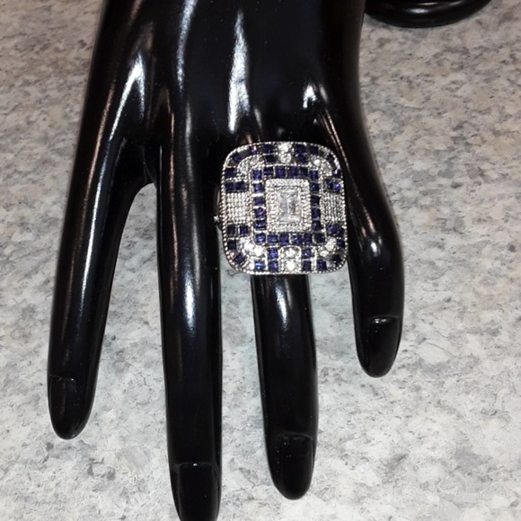 Emerald Cut Ring Sz 9 Crystal & Sapphire Cocktail Ring NIB - Picture 1 of 8